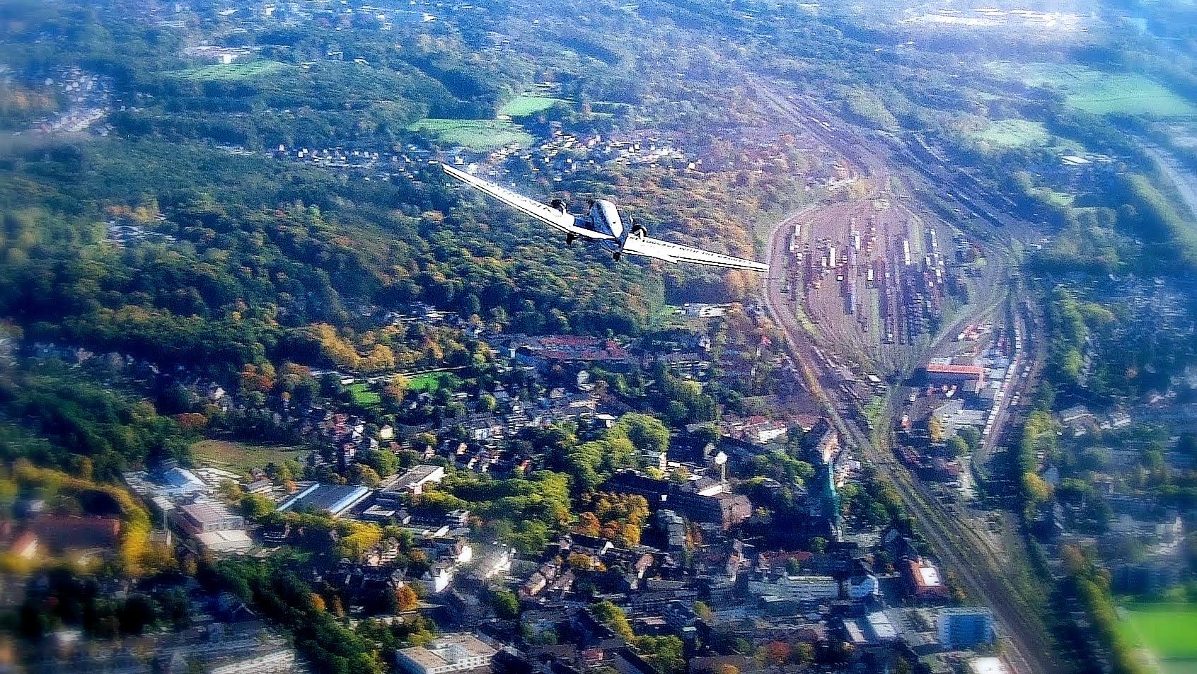 150. Unsere JU 52 HB-HOY im Flug über das Ruhrgebiet 2018